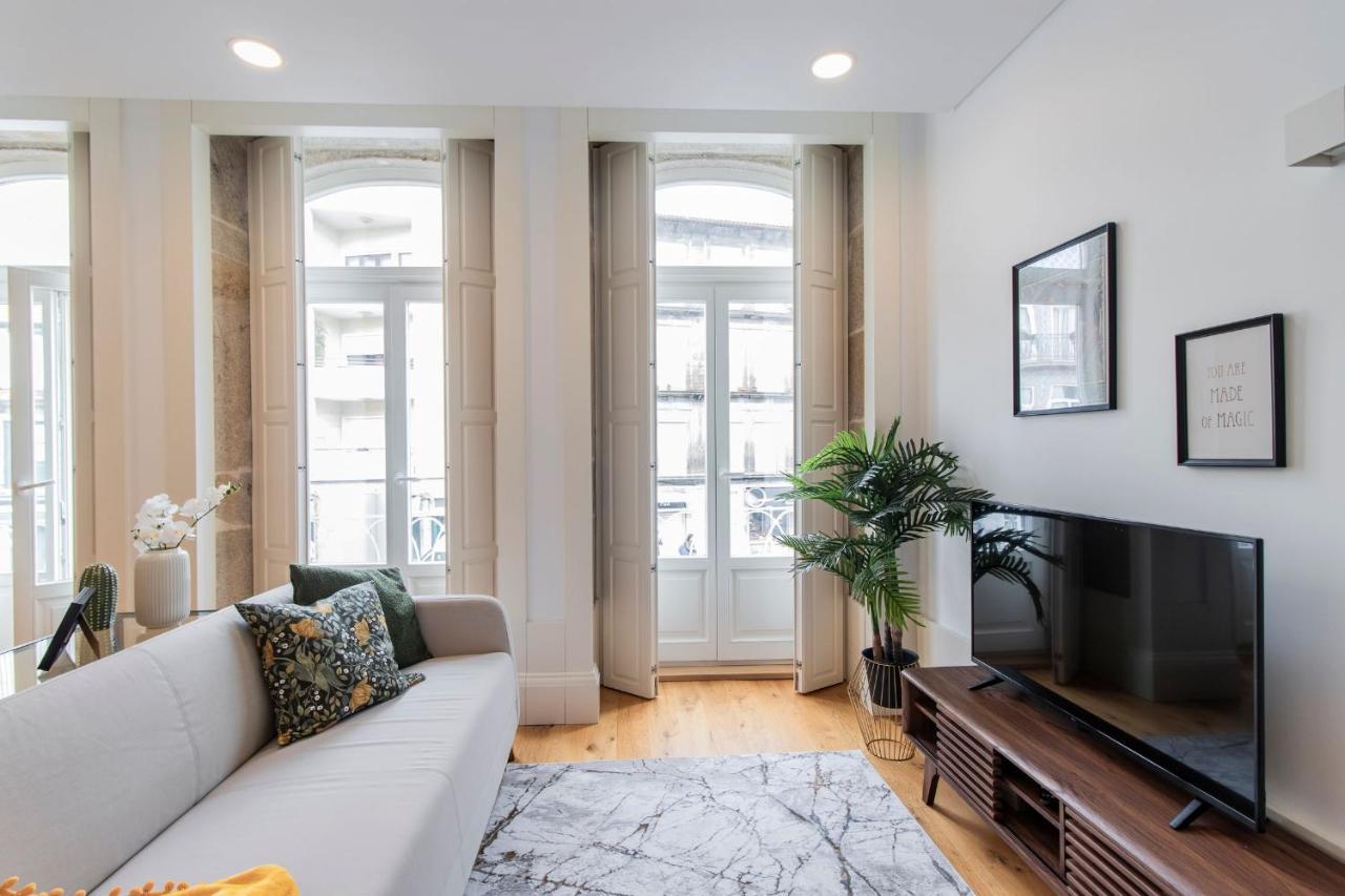 Rodrigues De Freitas 391 By Lovelystay Porto Bagian luar foto